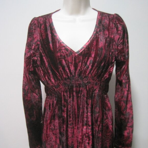 Apt. 9 Dresses & Skirts - Apt. 9 Red & Black Velvet V-Neck Long Sleeve Mini Dress Women's Size Medium